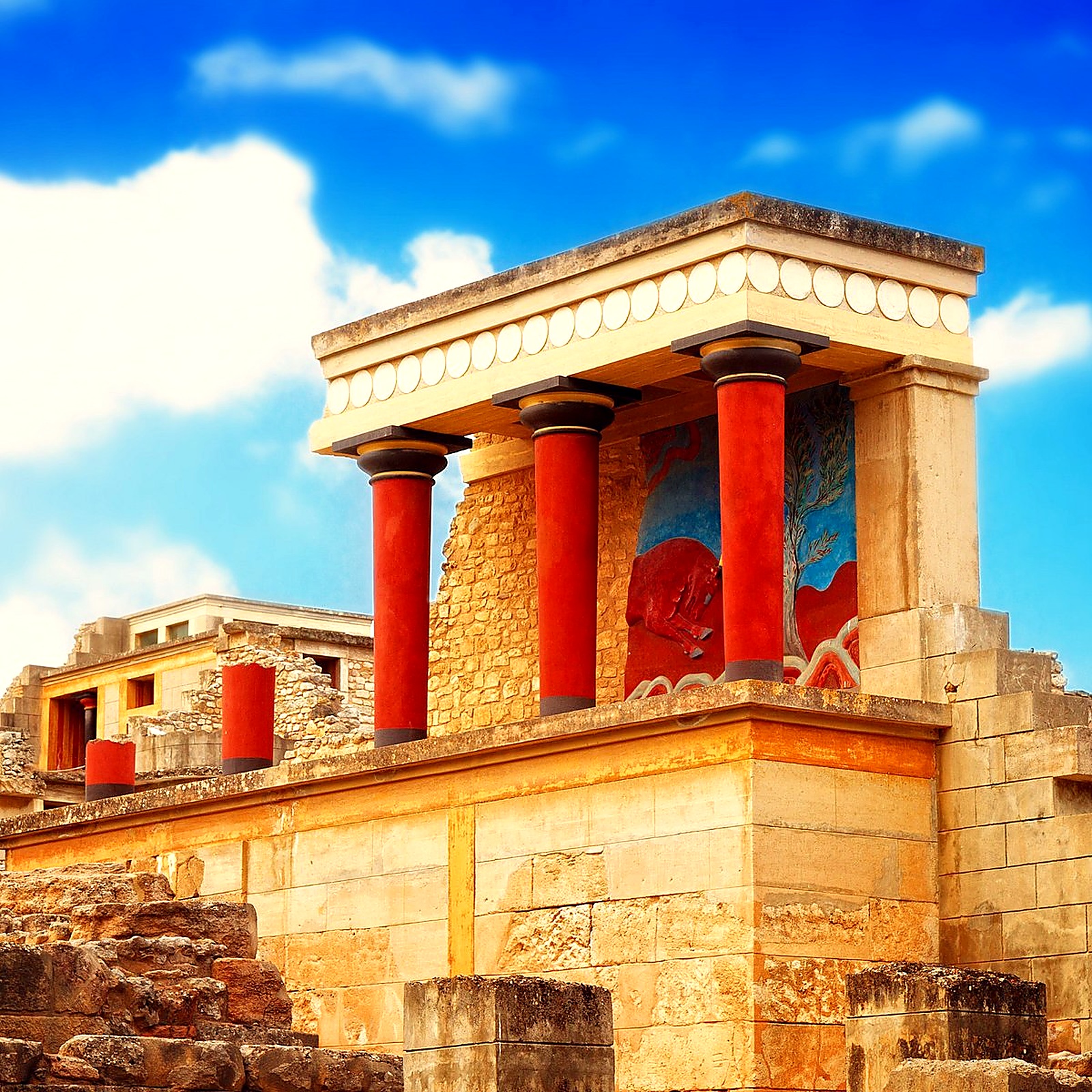 Knossos and Heraklion day tour in Crete